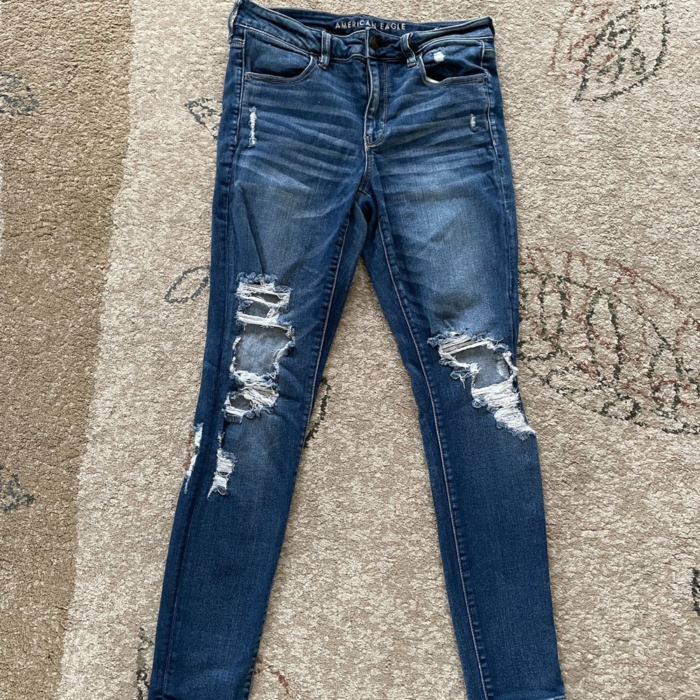 American Eagle Distressed Jeans